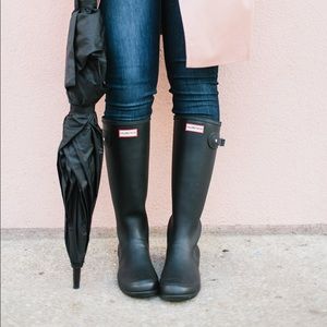 Tall Hunter Rain boots 🌧